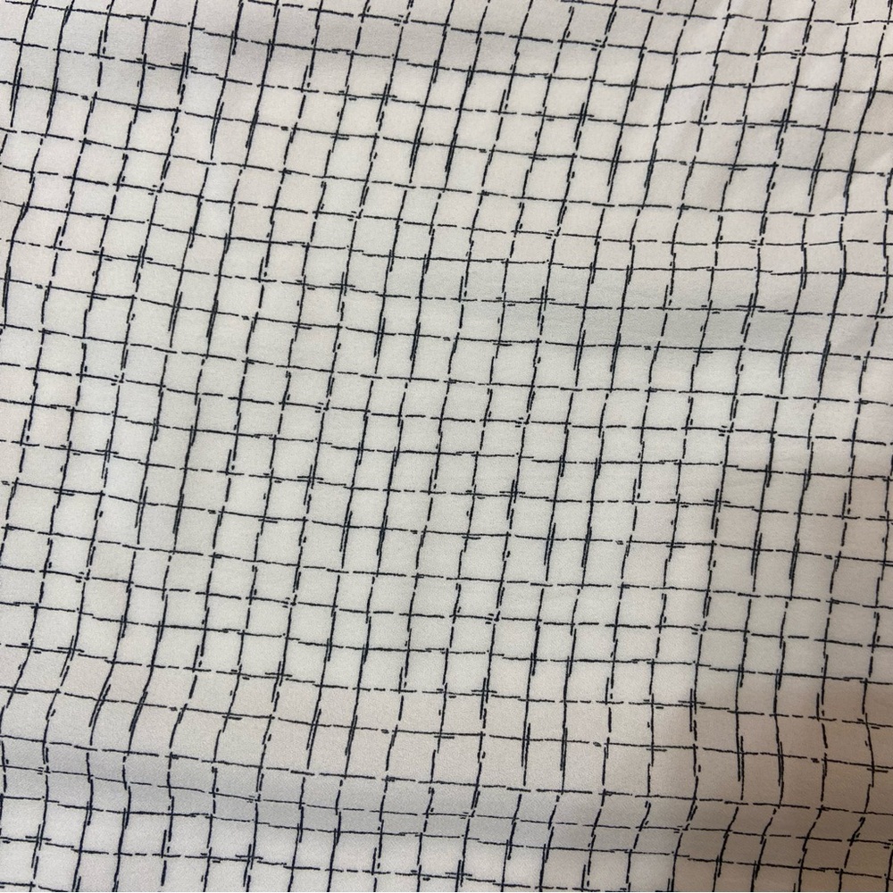 Patterned Shift Dress - Picture 4 of 5